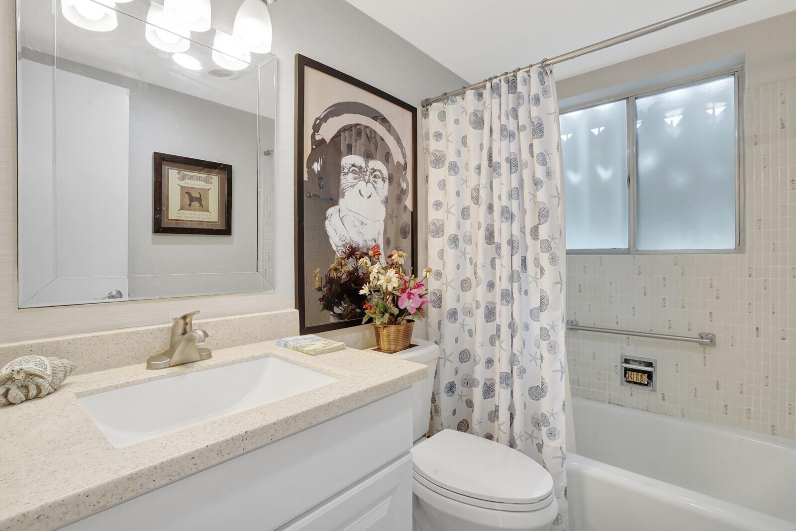 MURRY HILLS APT BLDG CONDO - Residential