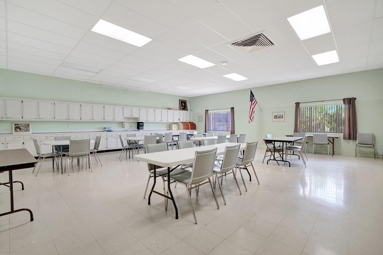 MURRY HILLS APT BLDG CONDO - Residential