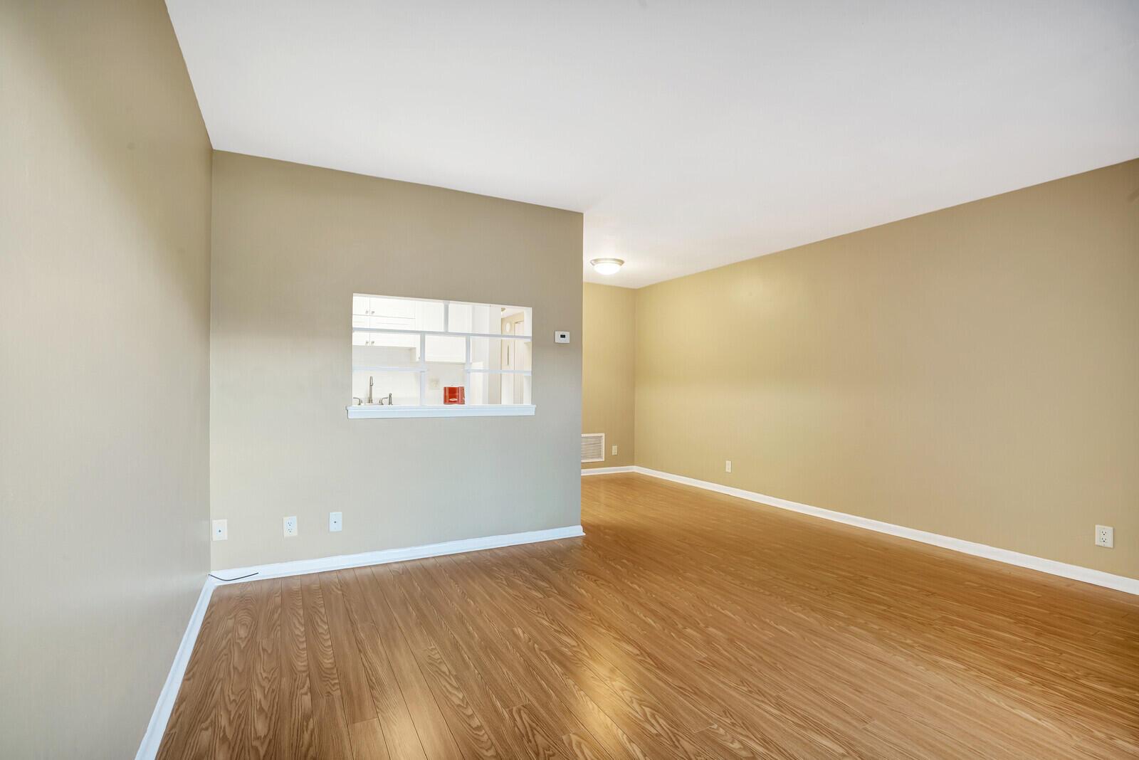 MURRY HILLS APT BLDG CONDO - Residential