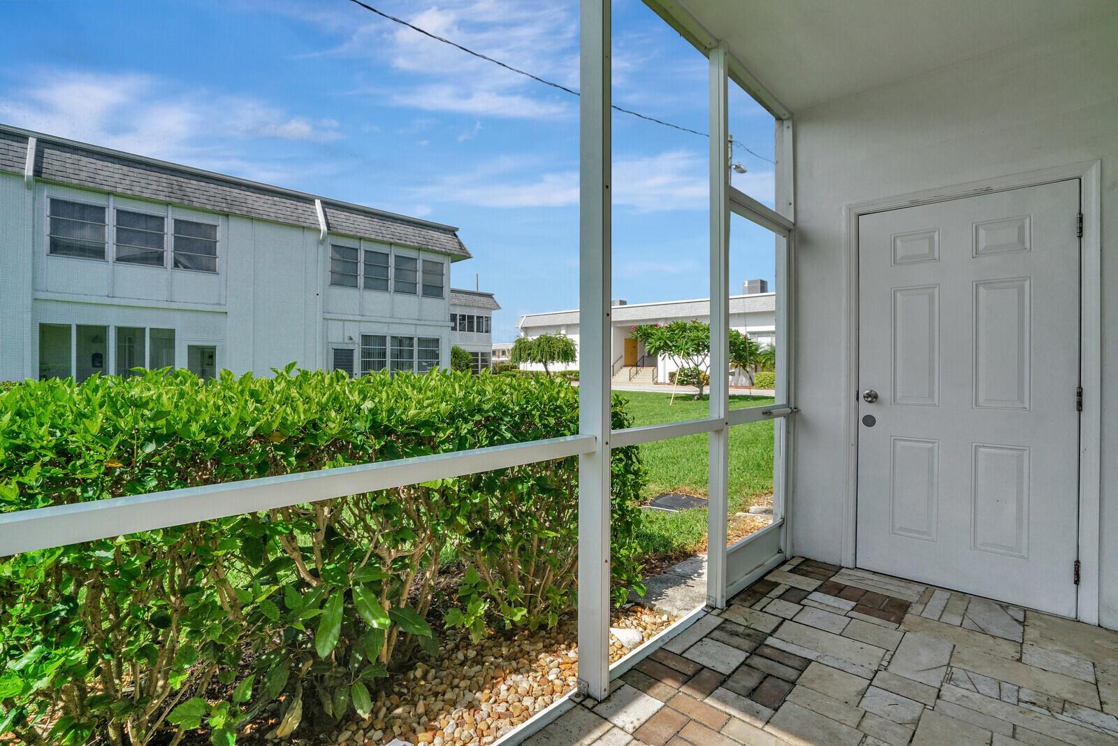 MURRY HILLS APT BLDG CONDO - Residential