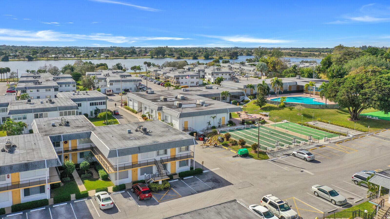 MURRY HILLS APT BLDG CONDO - Residential