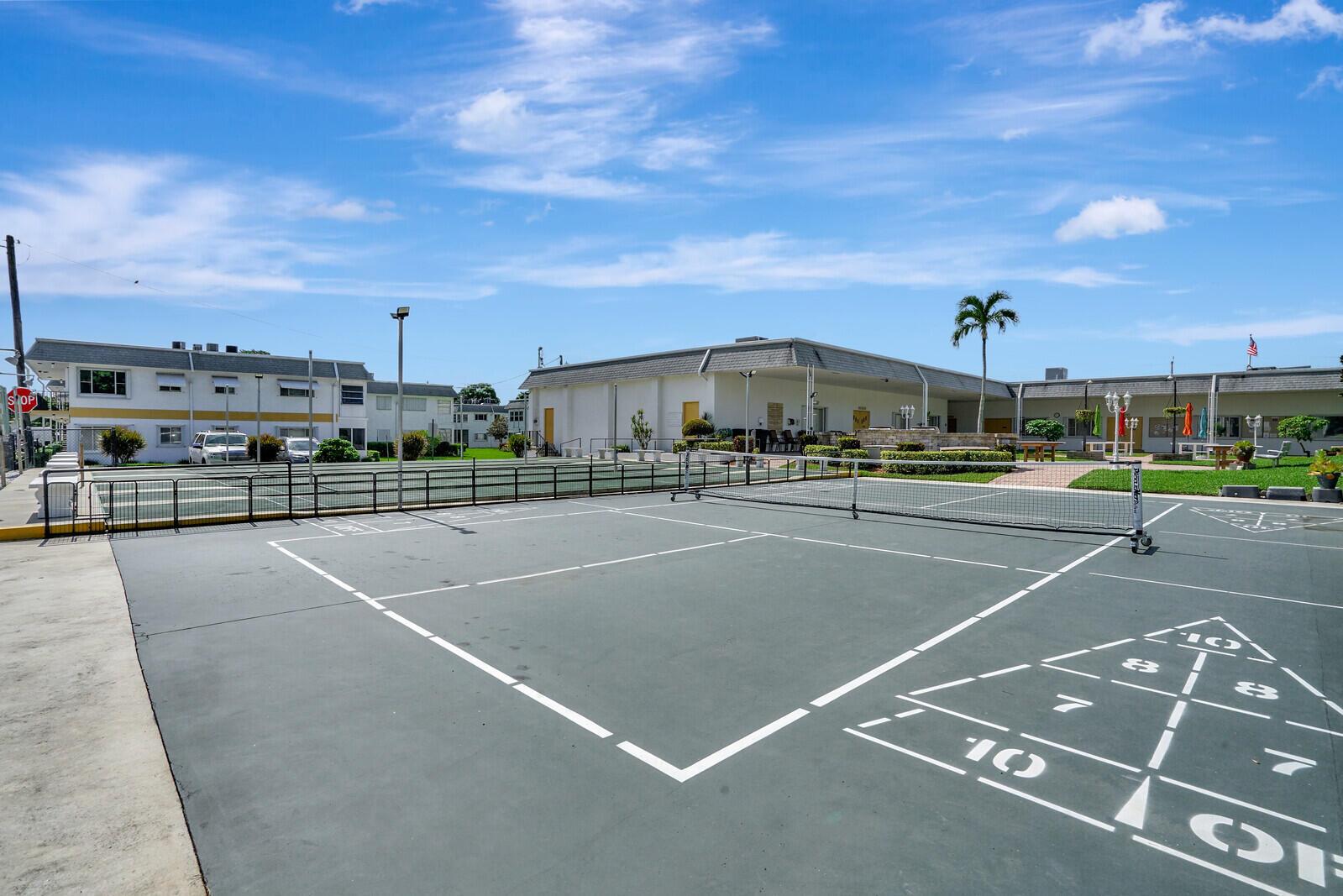 MURRY HILLS APT BLDG CONDO - Residential