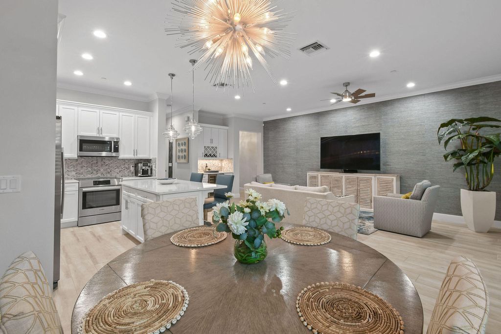 Photo of 716 Inlet Waters Circle, Jupiter, FL 33477 (MLS # R11025059)