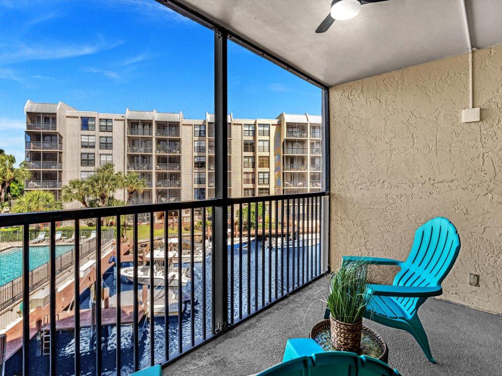 BOCA BAYOU CONDO - Residential Lease