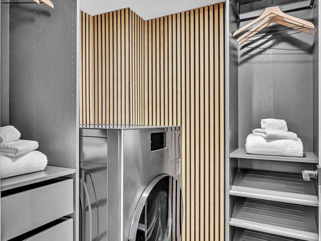 BOCA BAYOU CONDO - Residential Lease