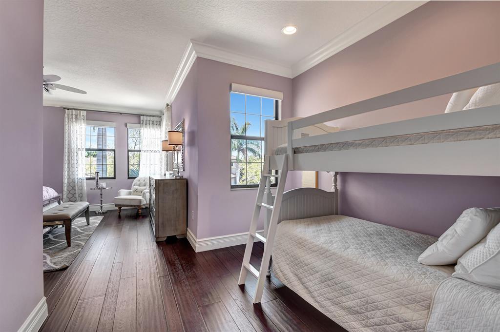 THE BRIDGES, BRIDGES - Residential