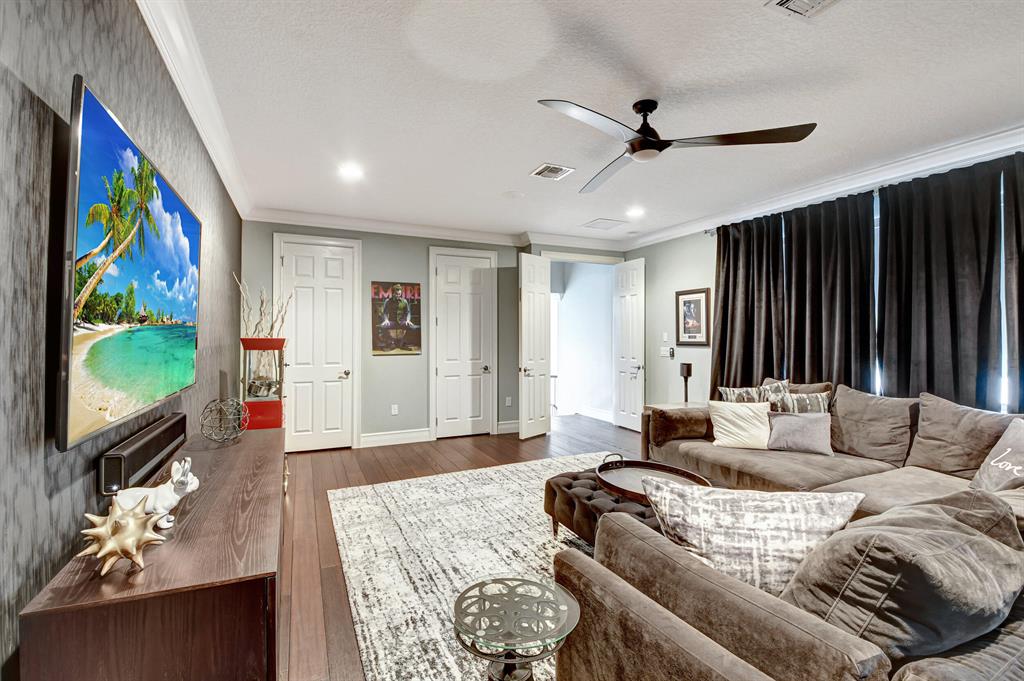 THE BRIDGES, BRIDGES - Residential