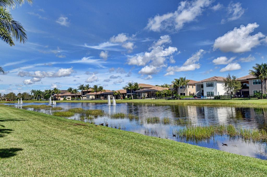 THE BRIDGES, BRIDGES - Residential