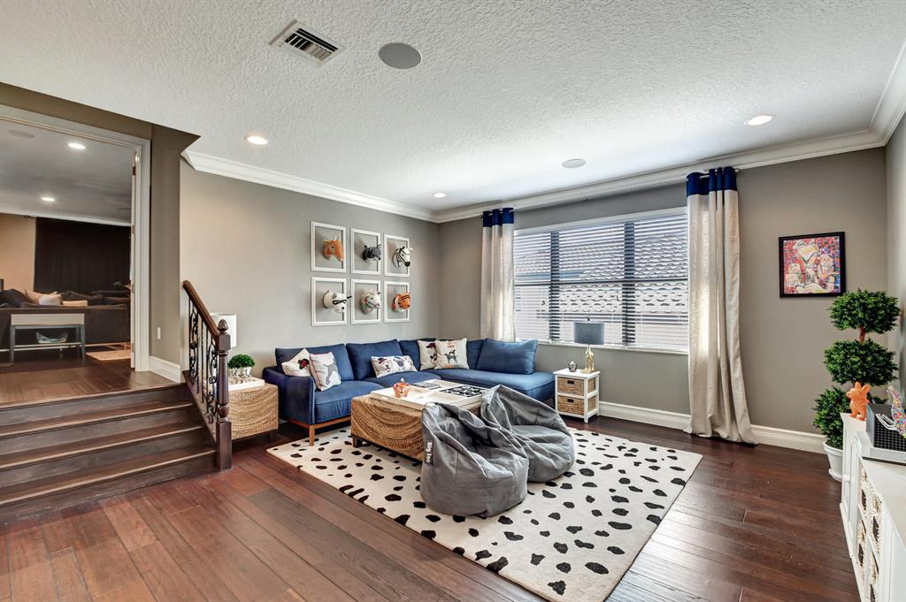 THE BRIDGES, BRIDGES - Residential