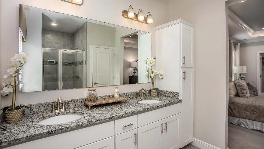 VERO LAKE ESTATES UNIT R - Residential