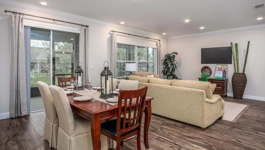 VERO LAKE ESTATES UNIT R - Residential