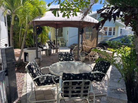 A home in Hutchinson Island