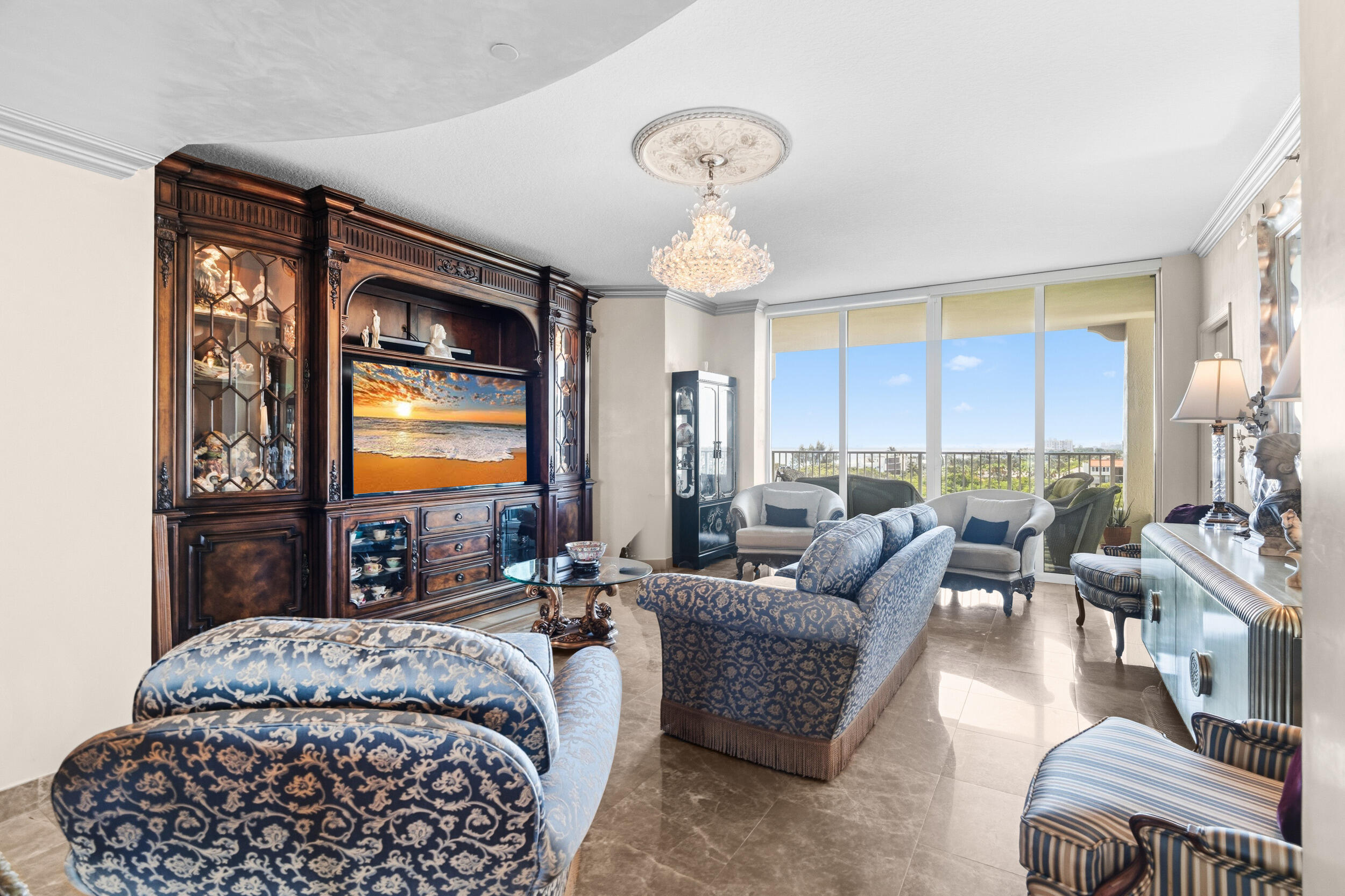 TOSCANA SOUTH TOWER III - Residential