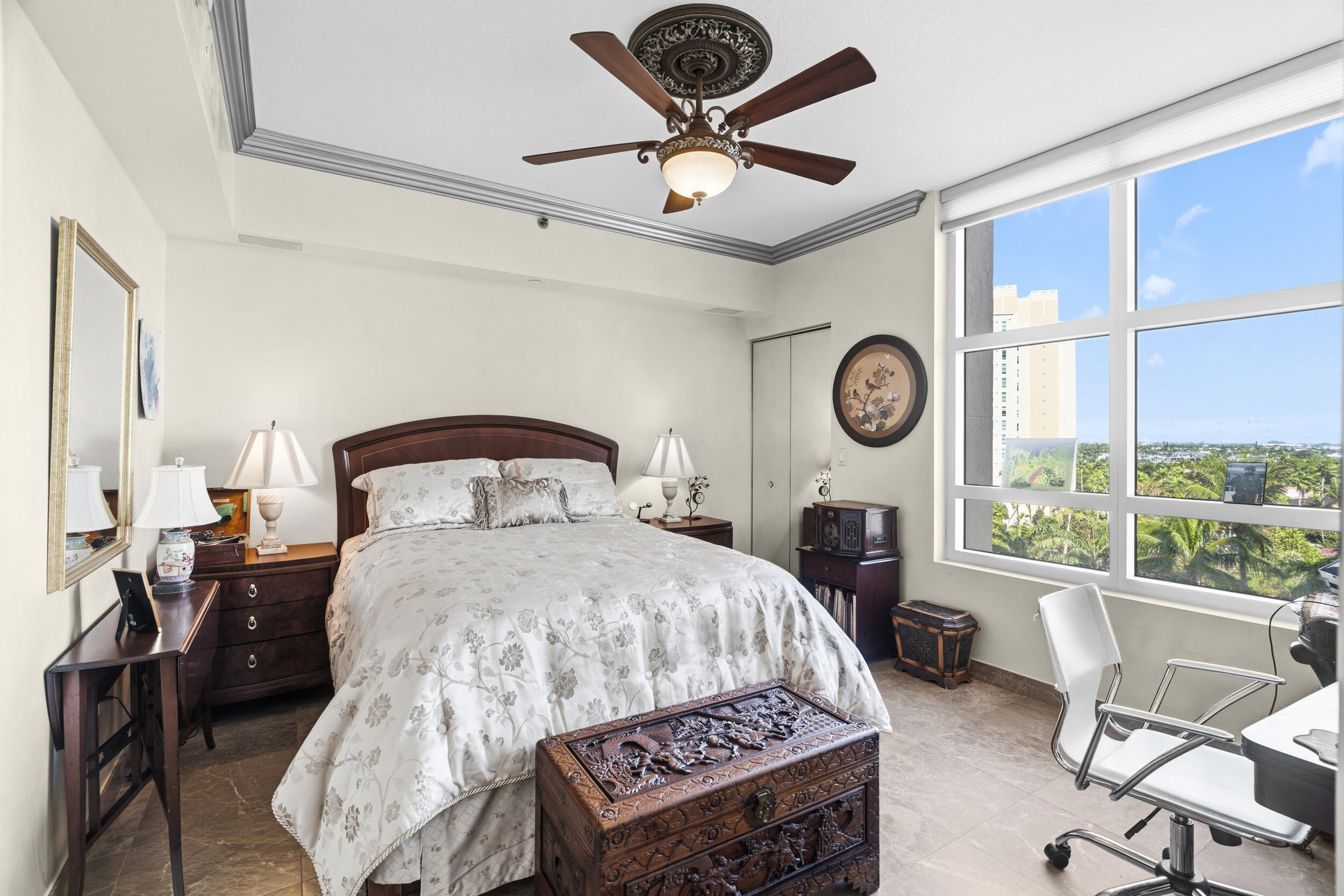 TOSCANA SOUTH TOWER III - Residential