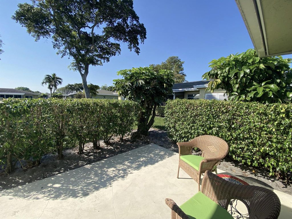 Photo of 2520 Pansey Lane #D, Delray Beach, FL 33445 (MLS # R11068170)