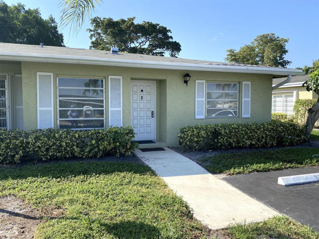Photo of 2520 Pansey Lane #D, Delray Beach, FL 33445 (MLS # R11068170)