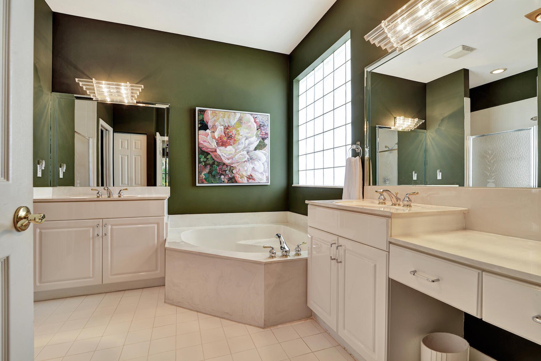 MAJESTIC ISLES 1 - Residential