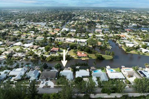 A home in Lake Worth Beach