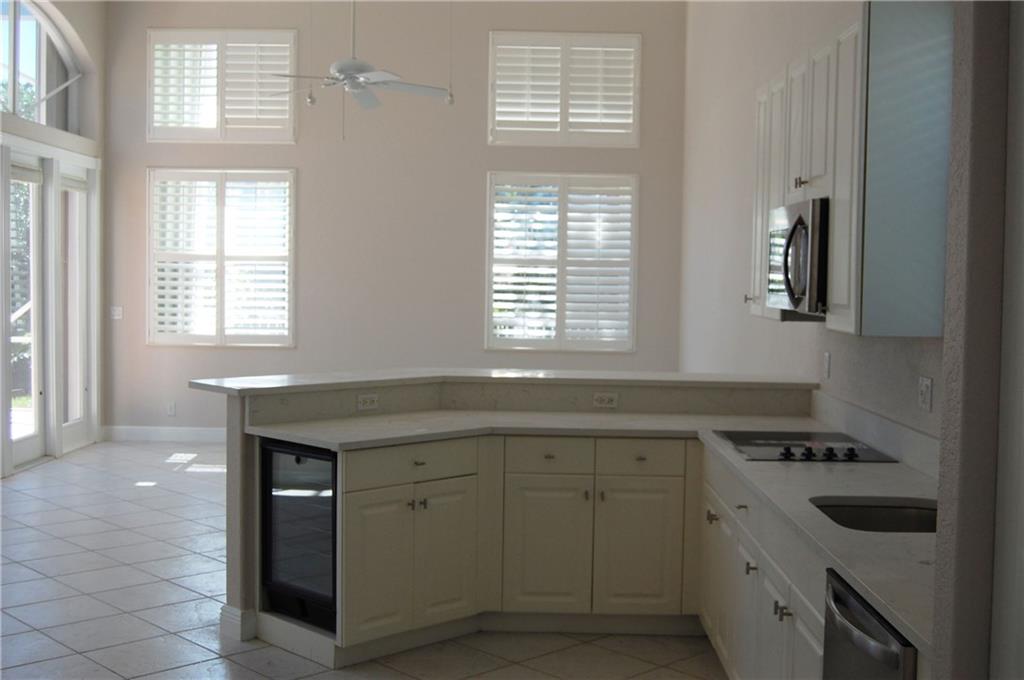 Heron Bay Three 159-41 B - Residential