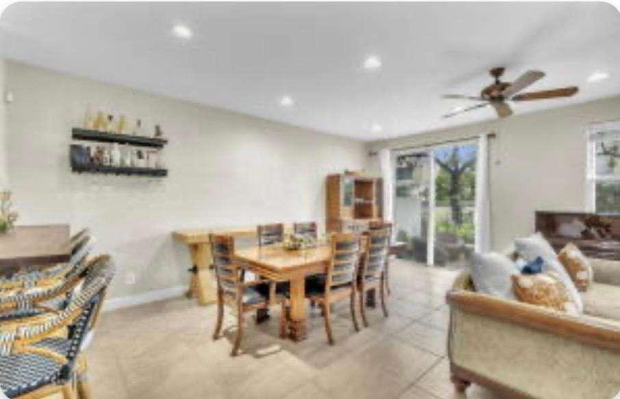 9761 Darlington Place 9761, Cooper City, FL, 33328/$600,000 4 9761 Darlington Place 9761