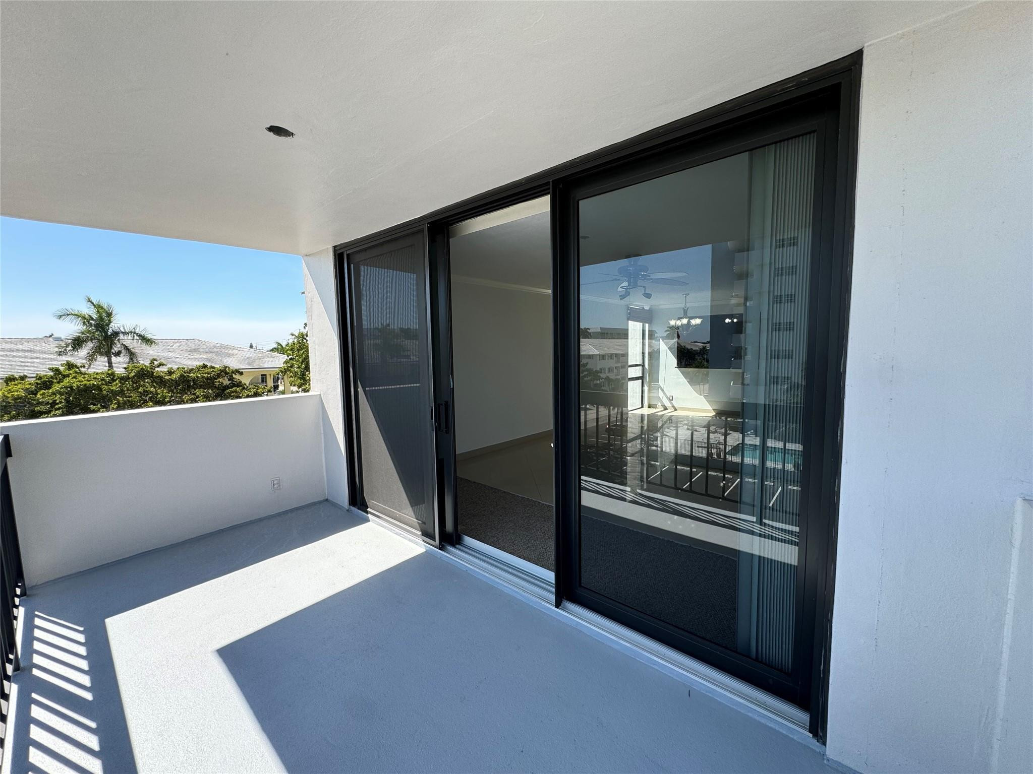 Coral Towers Condo - Residential