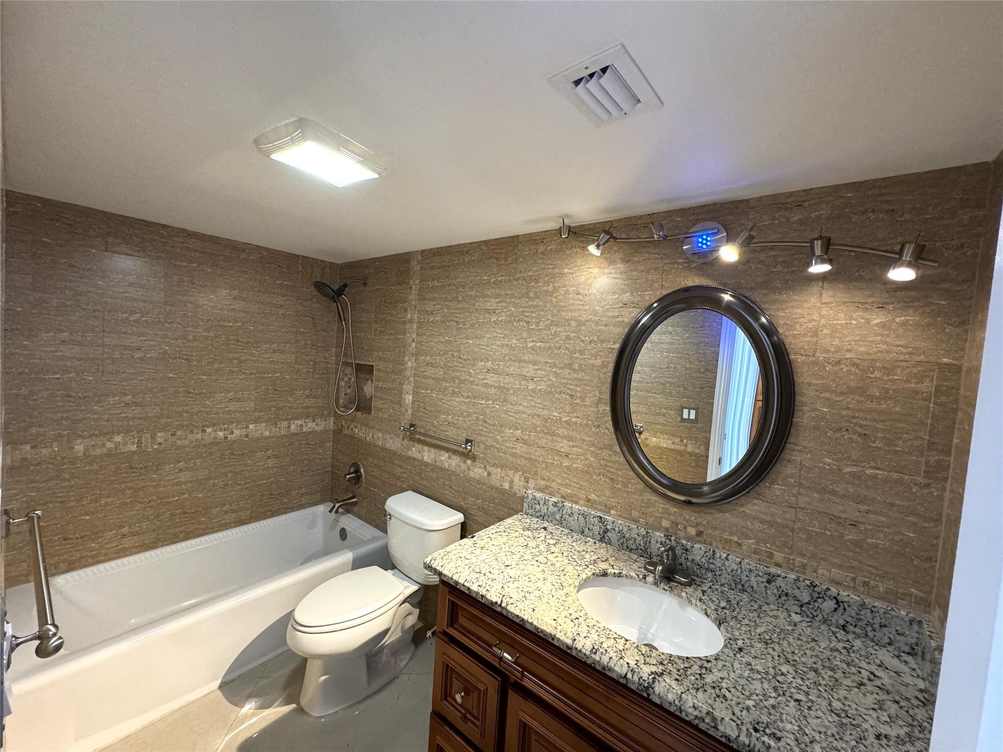 Coral Towers Condo - Residential