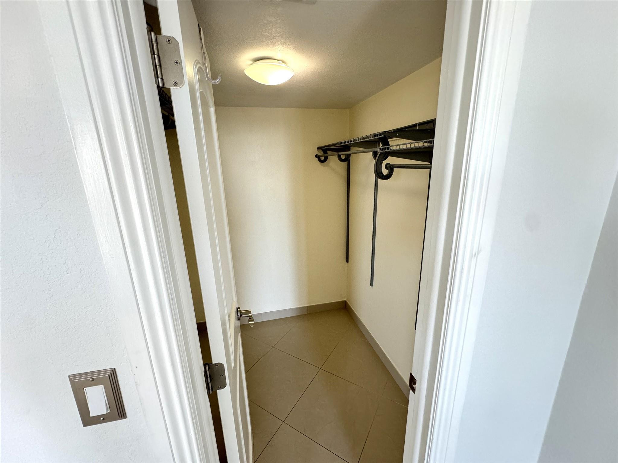 Coral Towers Condo - Residential