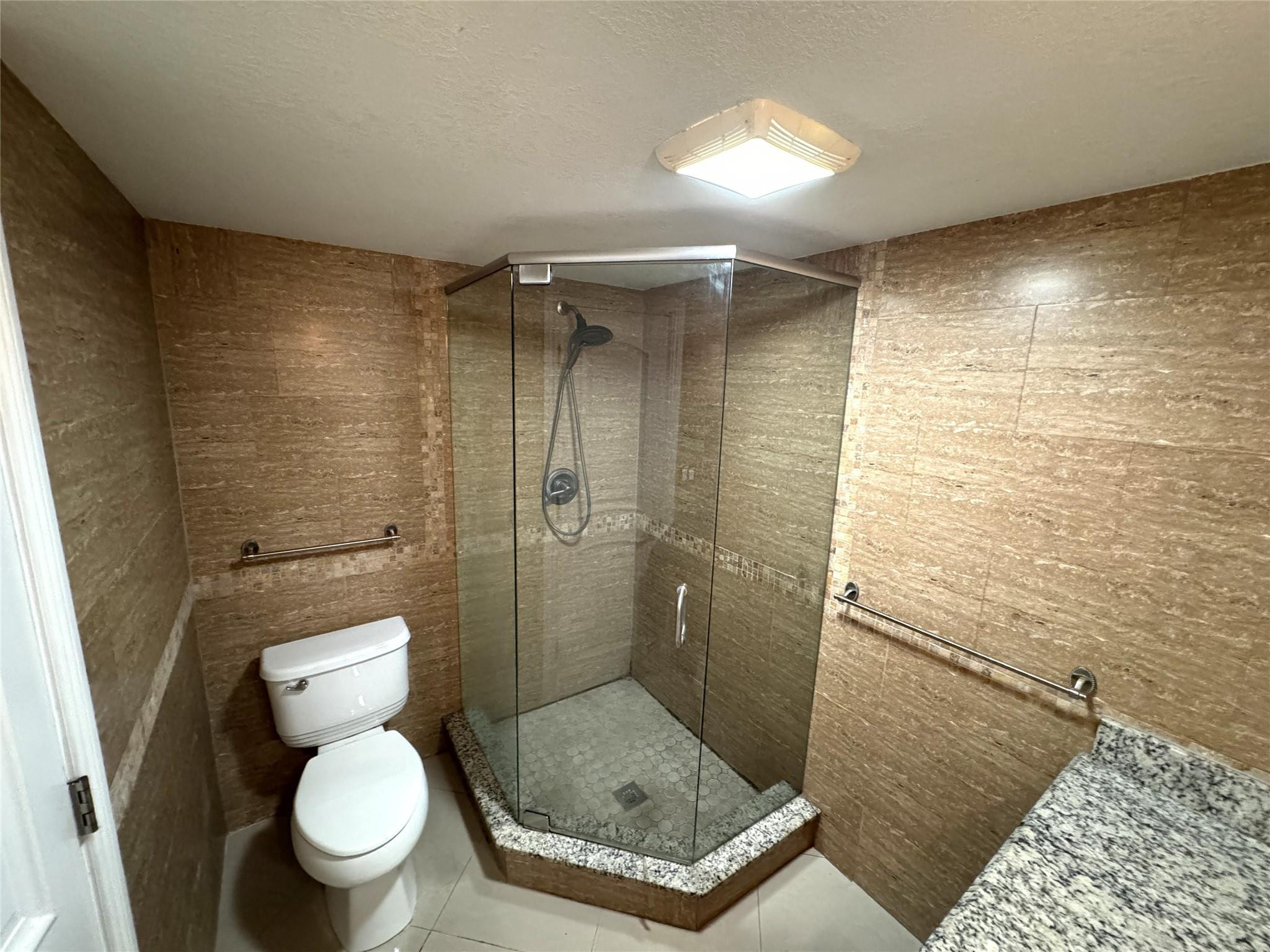 Coral Towers Condo - Residential