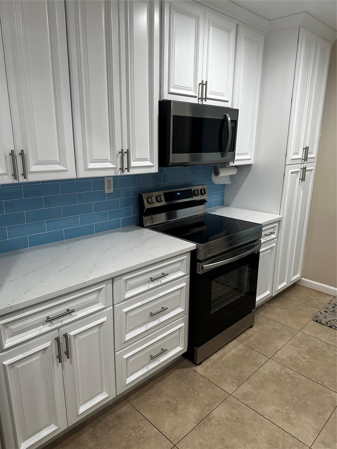 Floranada Ridge Sec A 30- - Residential Lease