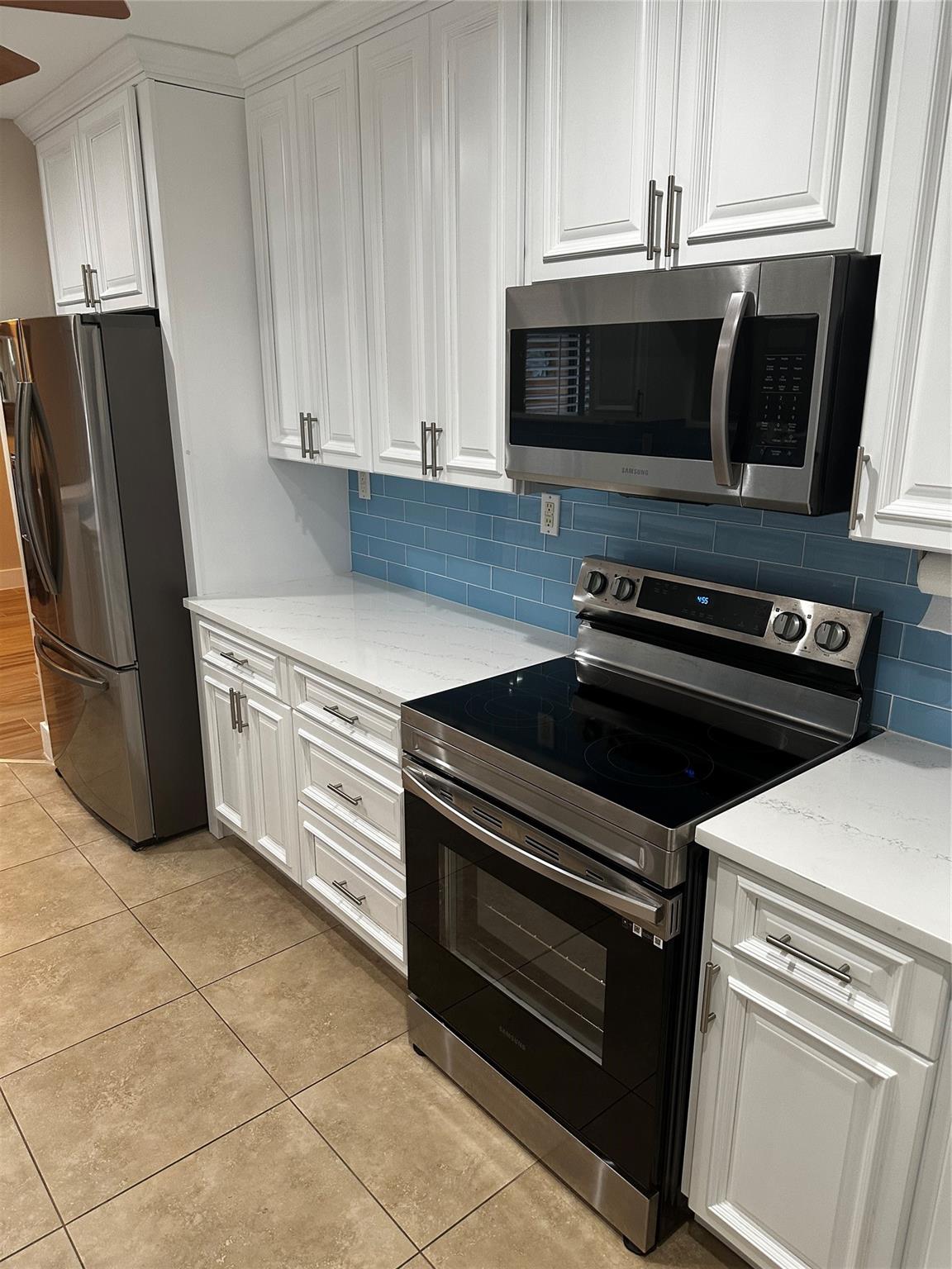 Floranada Ridge Sec A 30- - Residential Lease