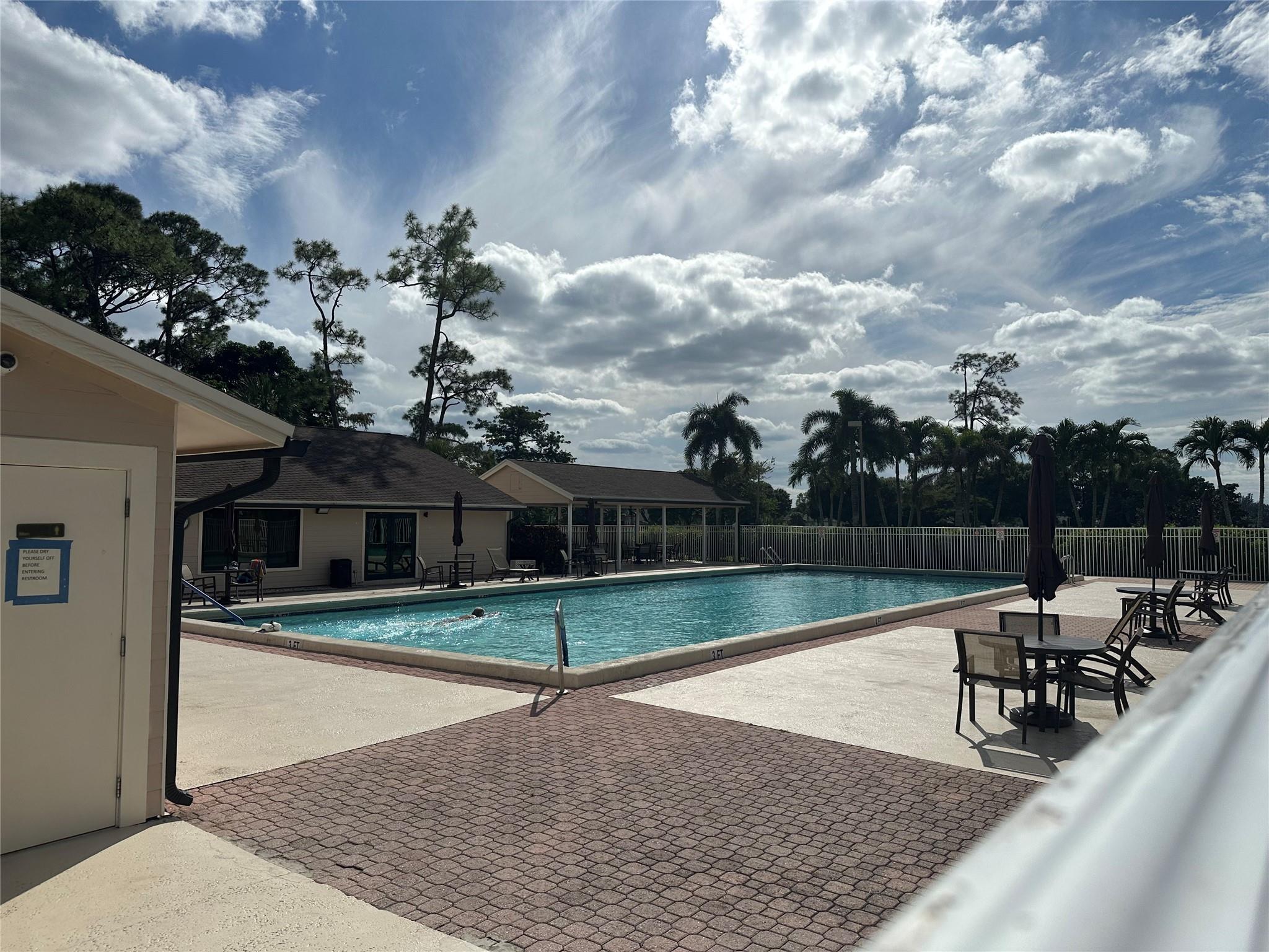 Lakes of Sherbrooke Ph 04 - Residential