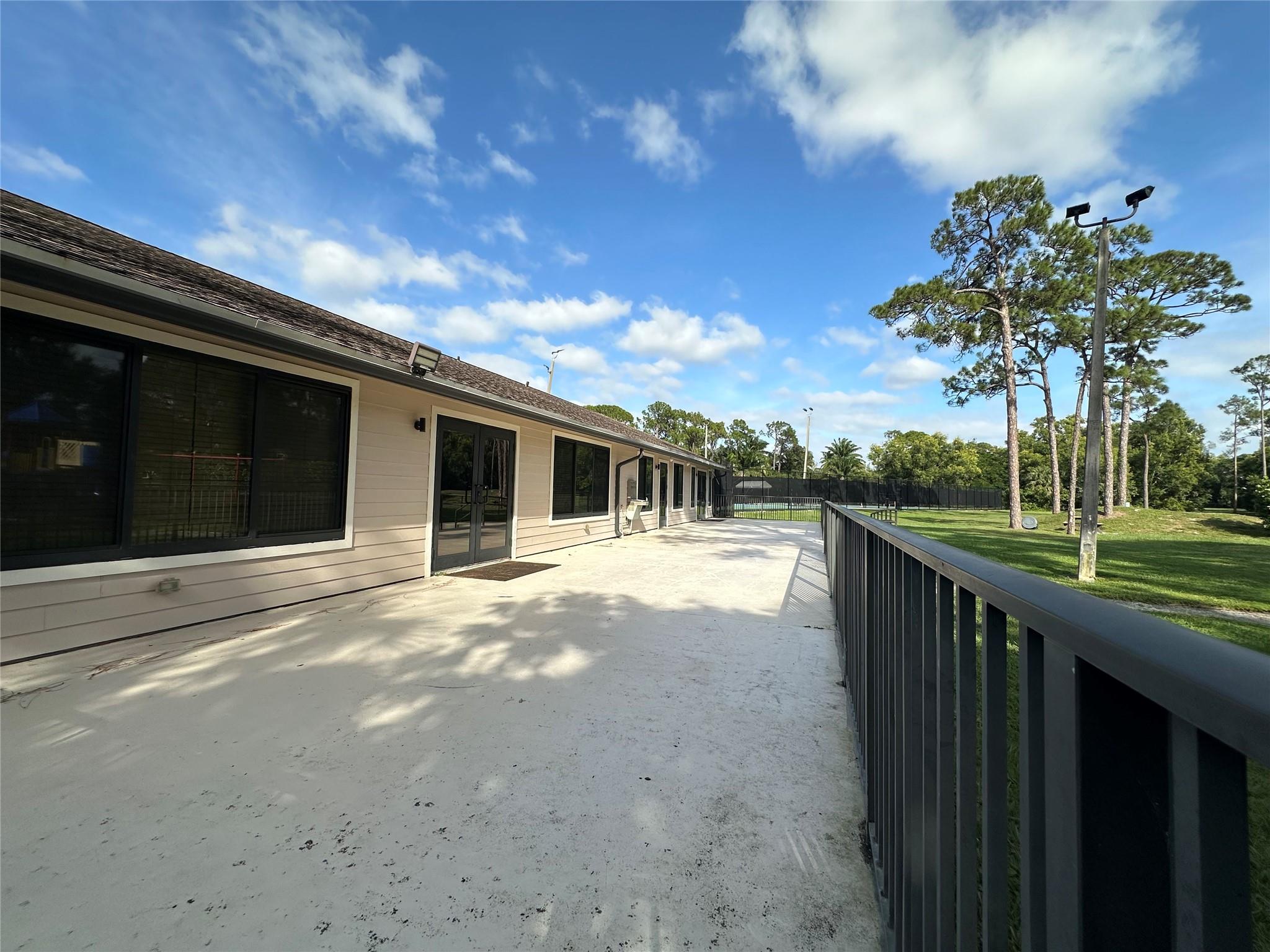 Lakes of Sherbrooke Ph 04 - Residential