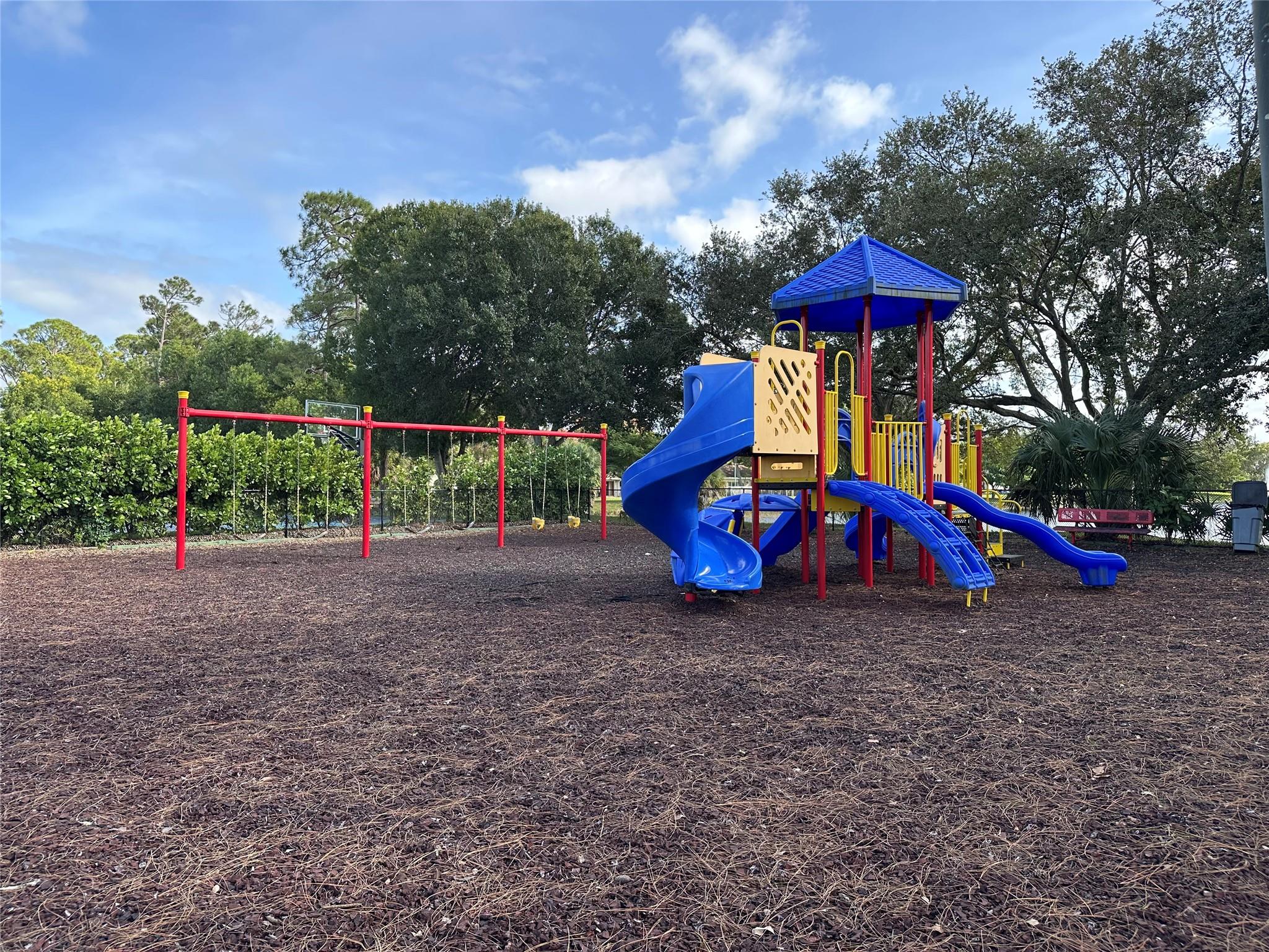 Lakes of Sherbrooke Ph 04 - Residential