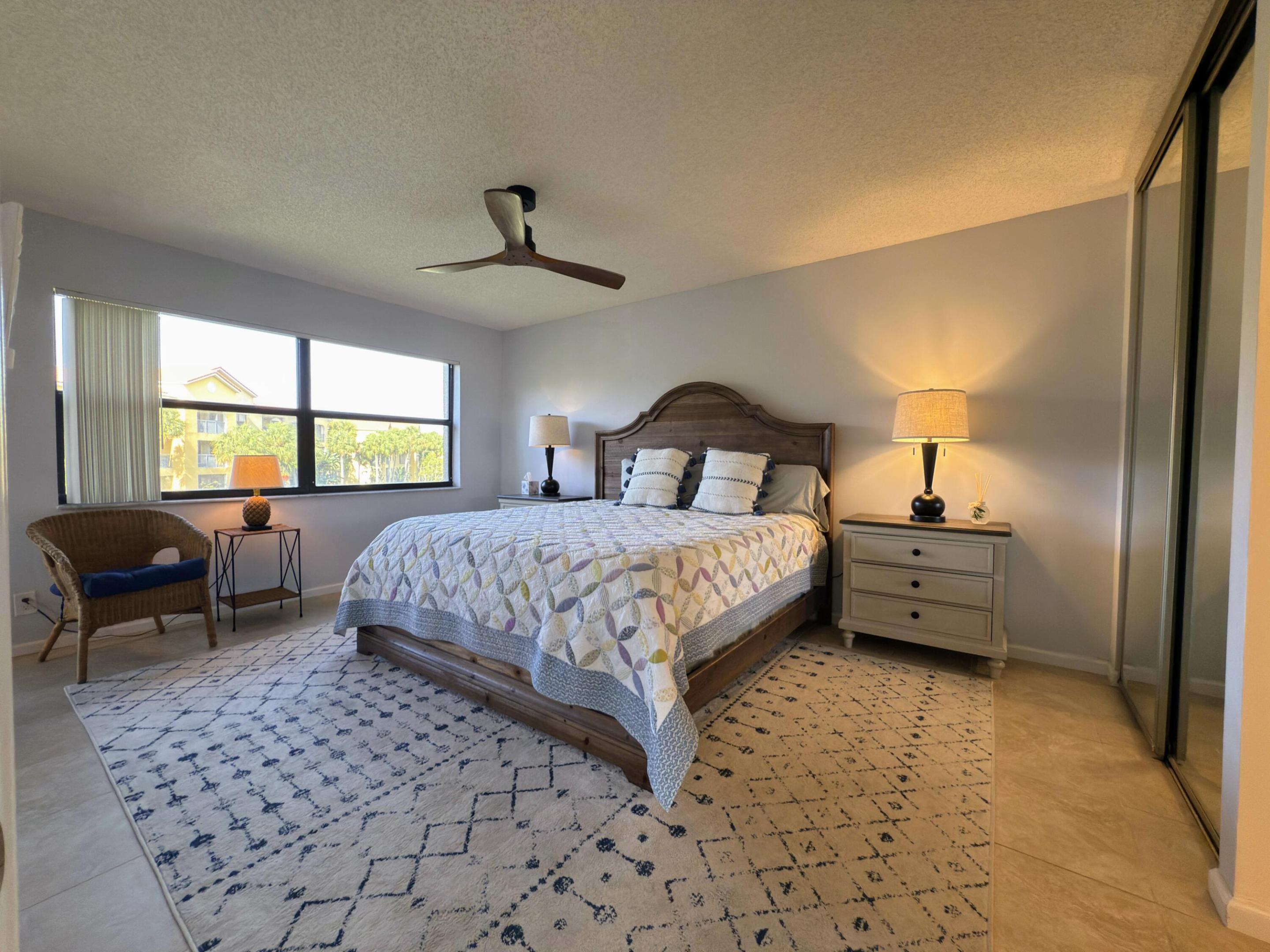 UNO LAGO 7 CONDO - Residential Lease