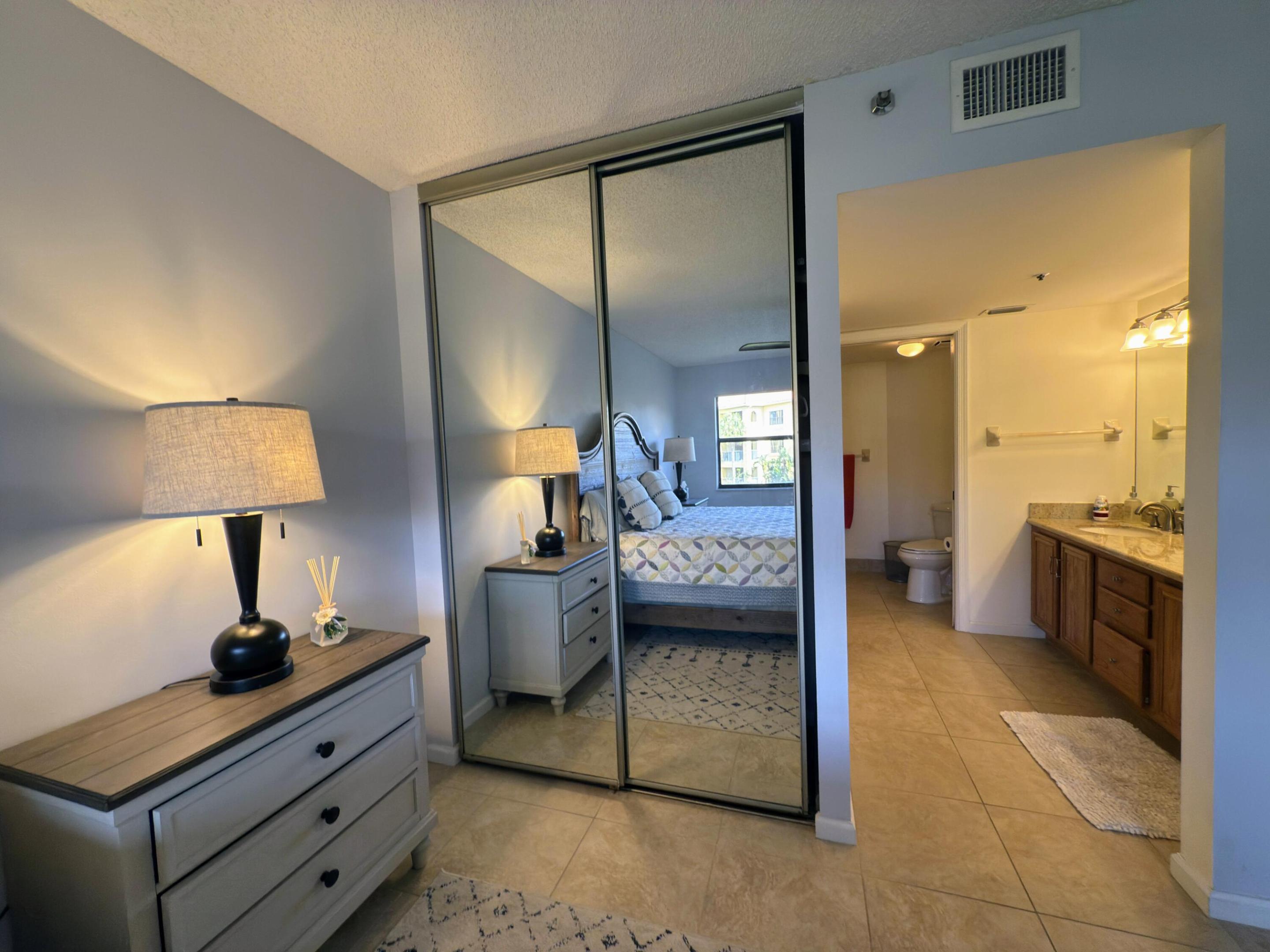 UNO LAGO 7 CONDO - Residential Lease