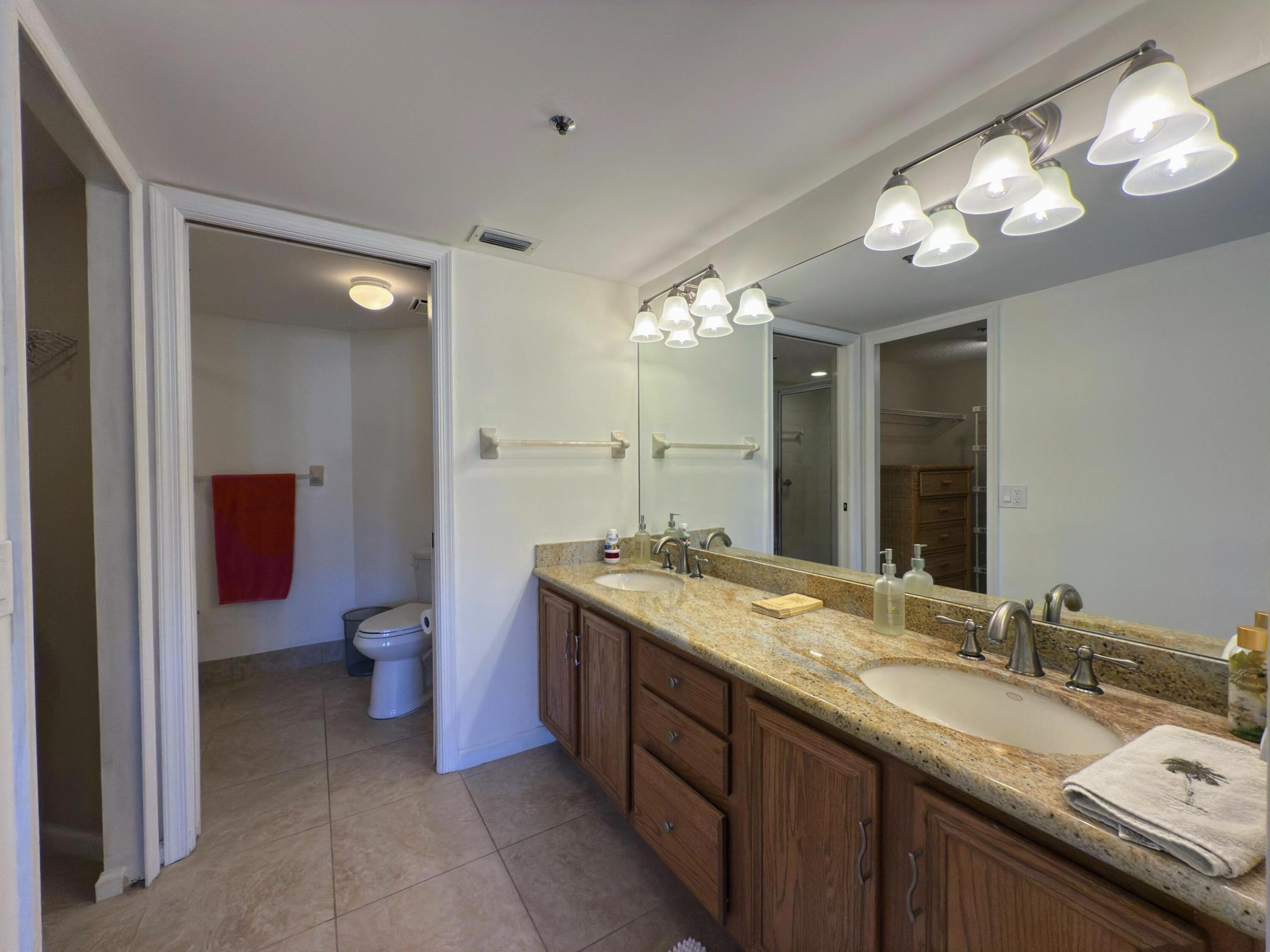 UNO LAGO 7 CONDO - Residential Lease