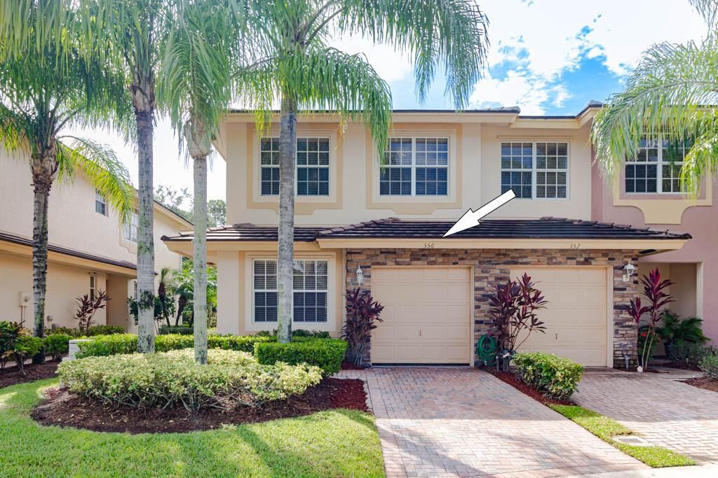 Photo of 356 SE Bloxham Way, Stuart, FL 34997 (MLS # R11027585)