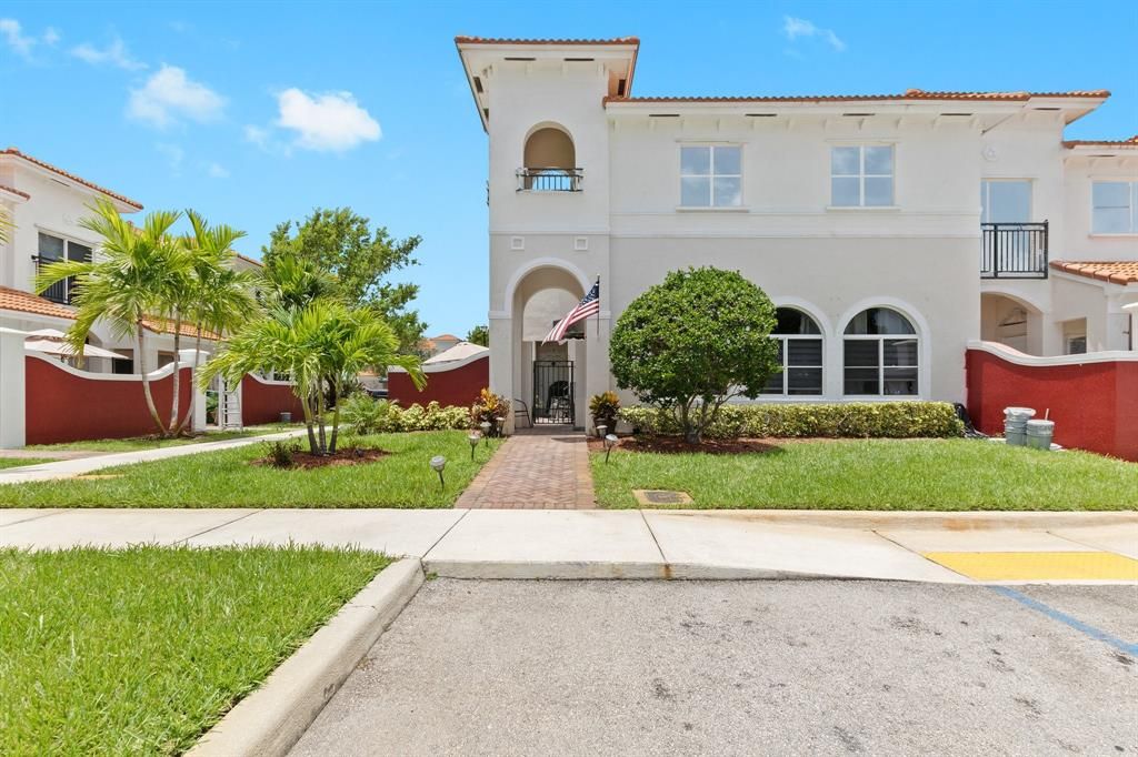 Photo of 3515 NW 29th Place, Lauderdale Lakes, FL 33311 (MLS # F10392093)