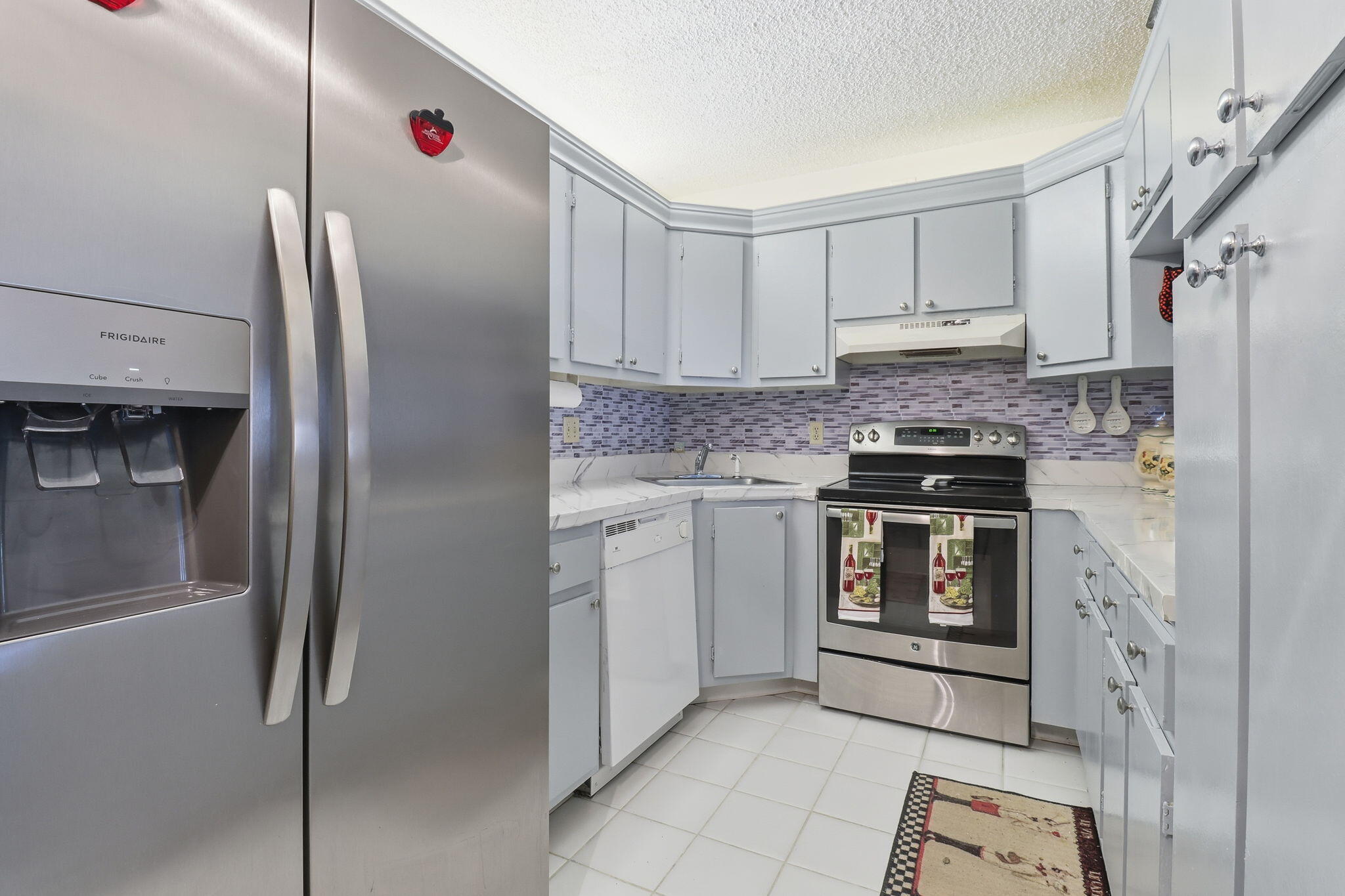 PALM CLUB VILLAGE II COND - Residential