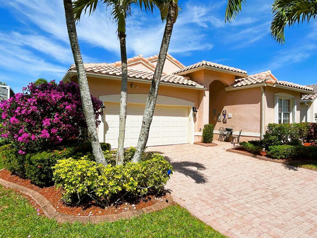 Photo of 354 NW Springview Loop, Port Saint Lucie, FL 34986 (MLS # R10967871)