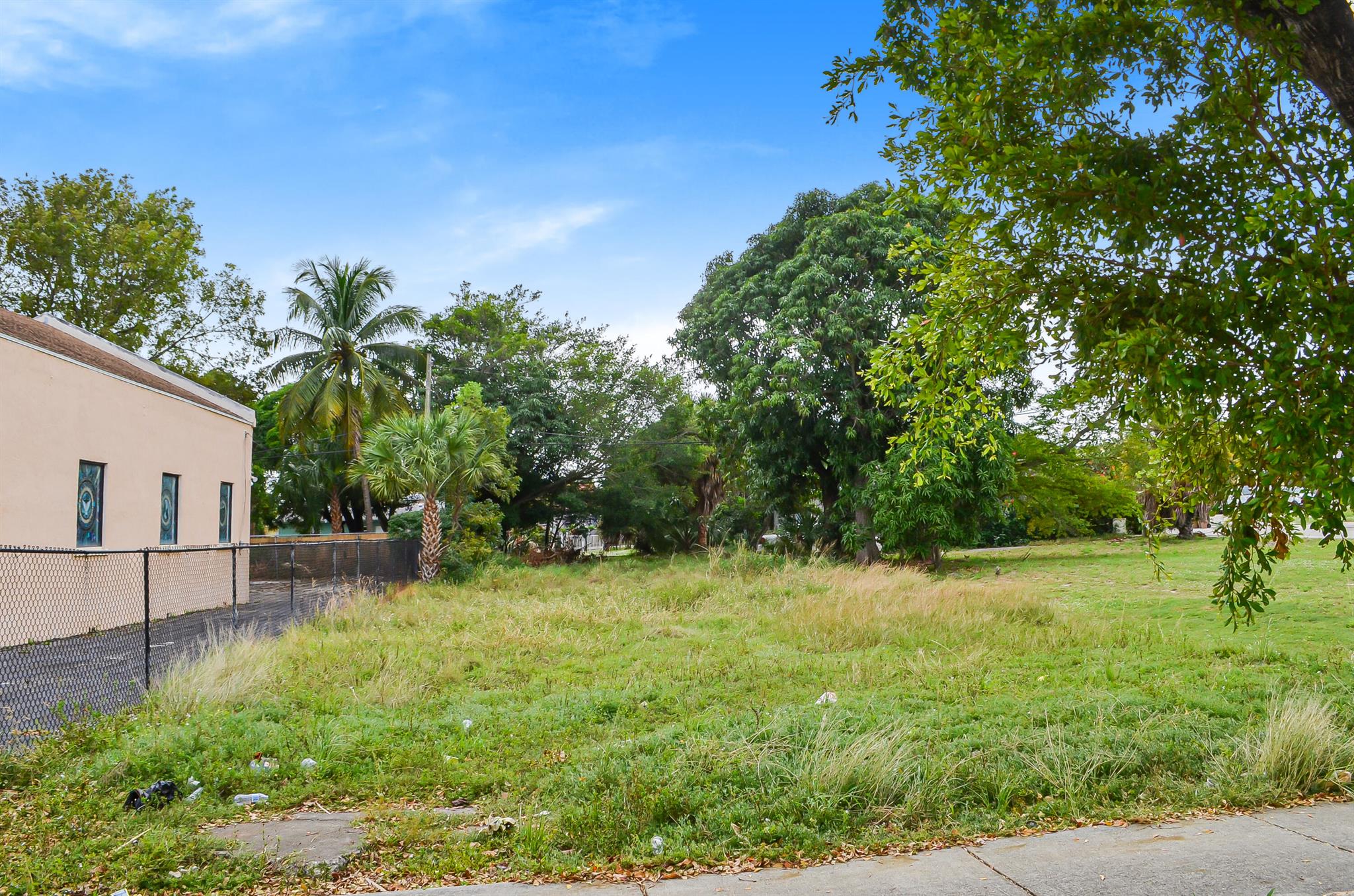 FRESHWATER ADD TO WPB AMD PL OF 11TH & 12TH AVE AD - Land