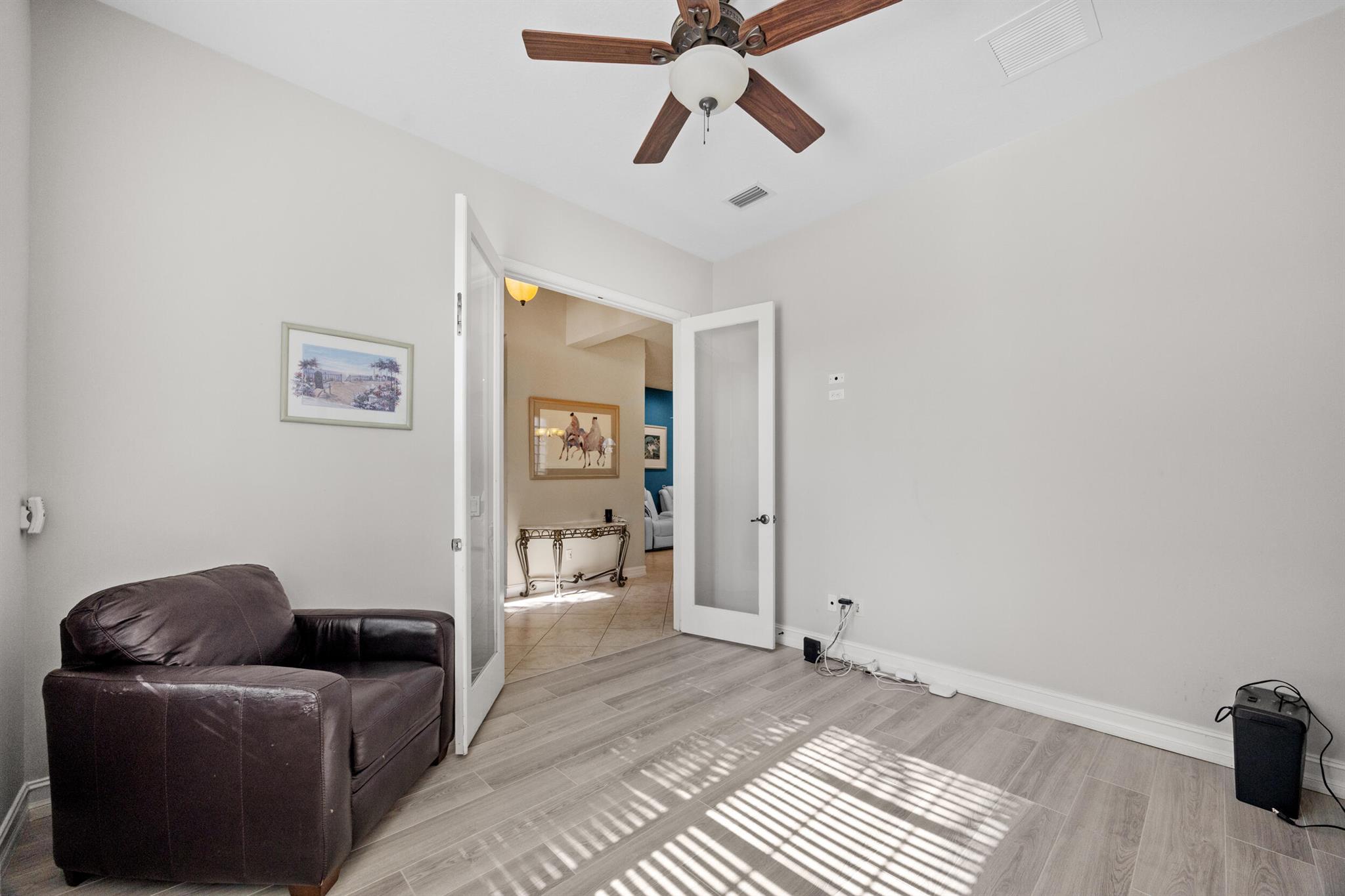 VALENCIA POINTE 1 - Residential