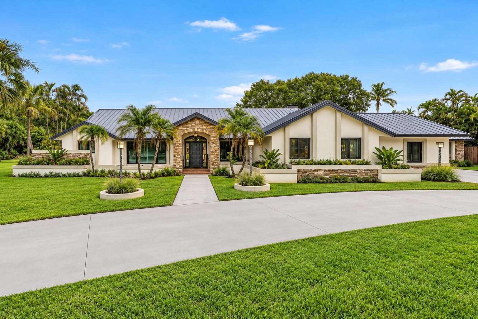 14757 HORSESHOE Trace