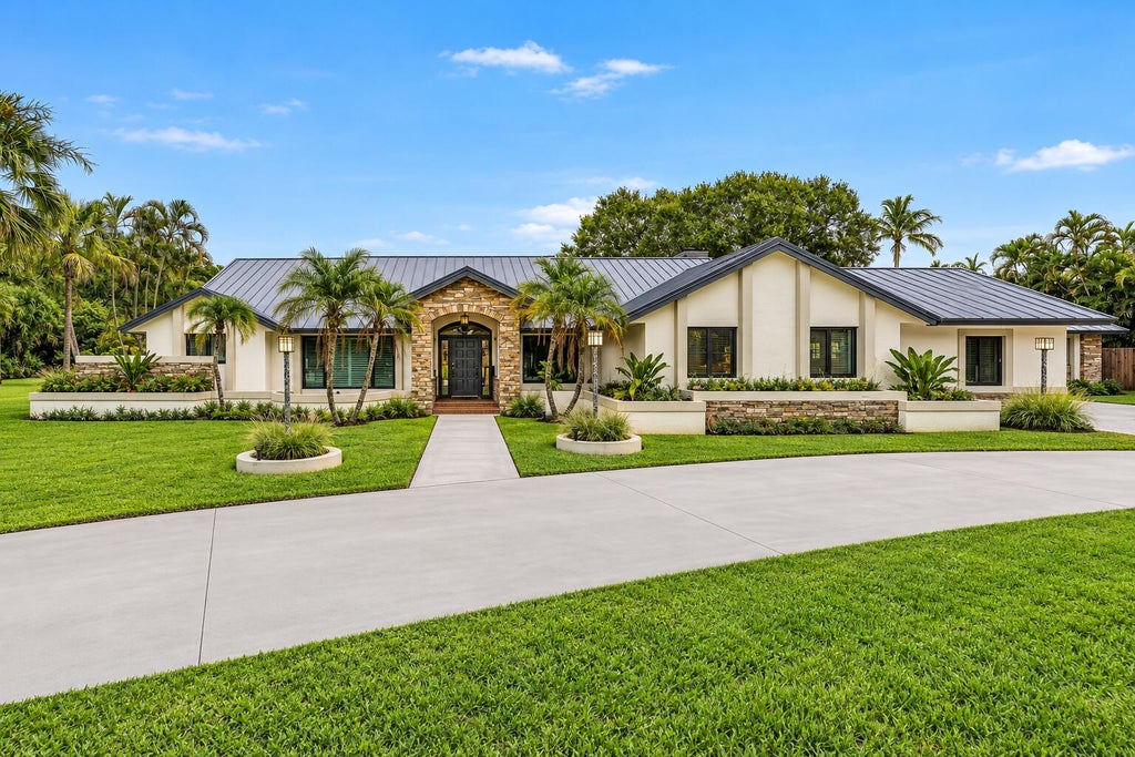 Photo of 14757 HORSESHOE Trace, Wellington, FL 33414 (MLS # B26088987)