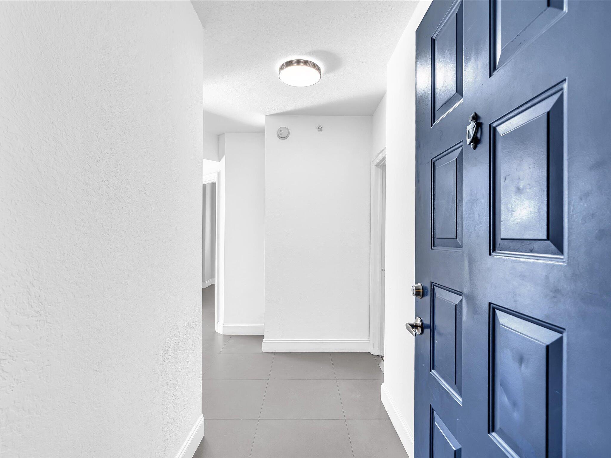 RADIUS CONDO - Residential Lease