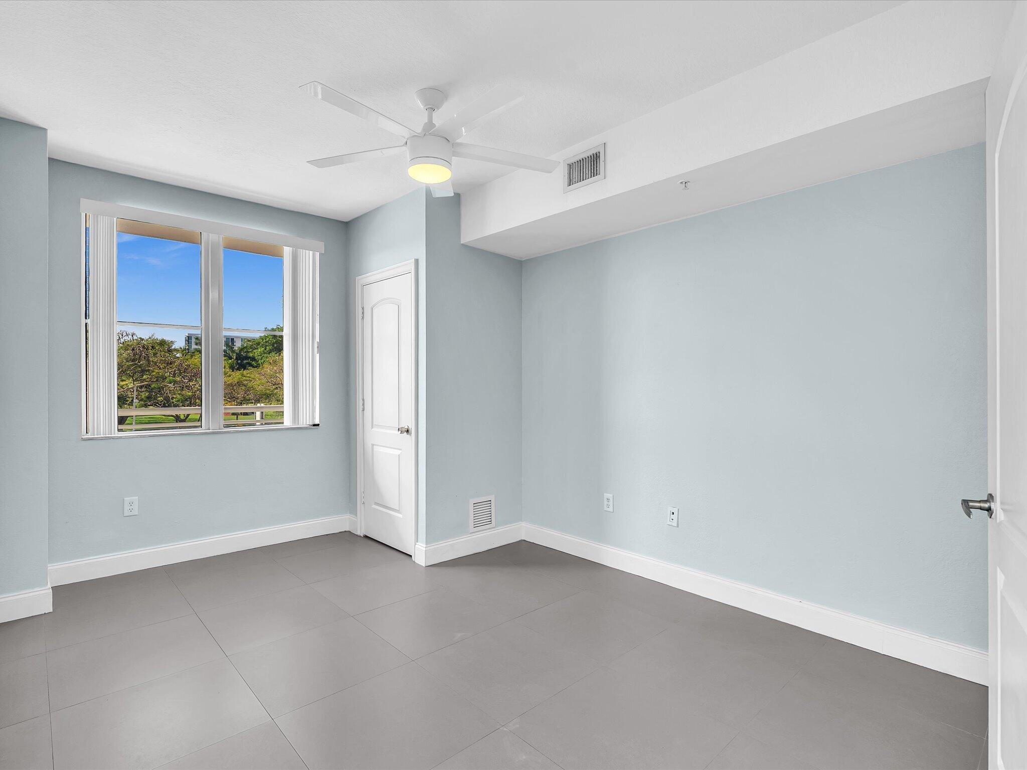 RADIUS CONDO - Residential Lease