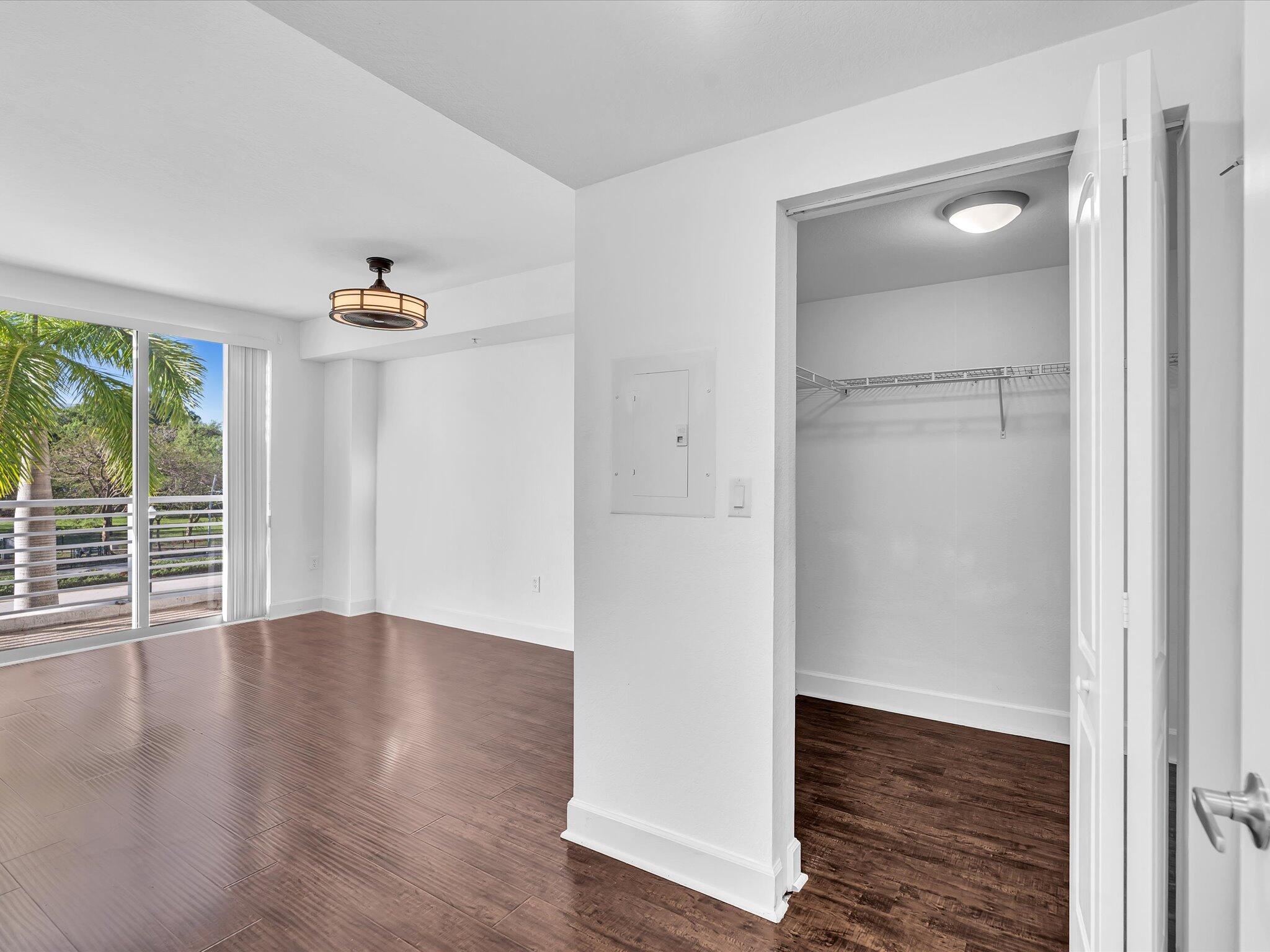 RADIUS CONDO - Residential Lease