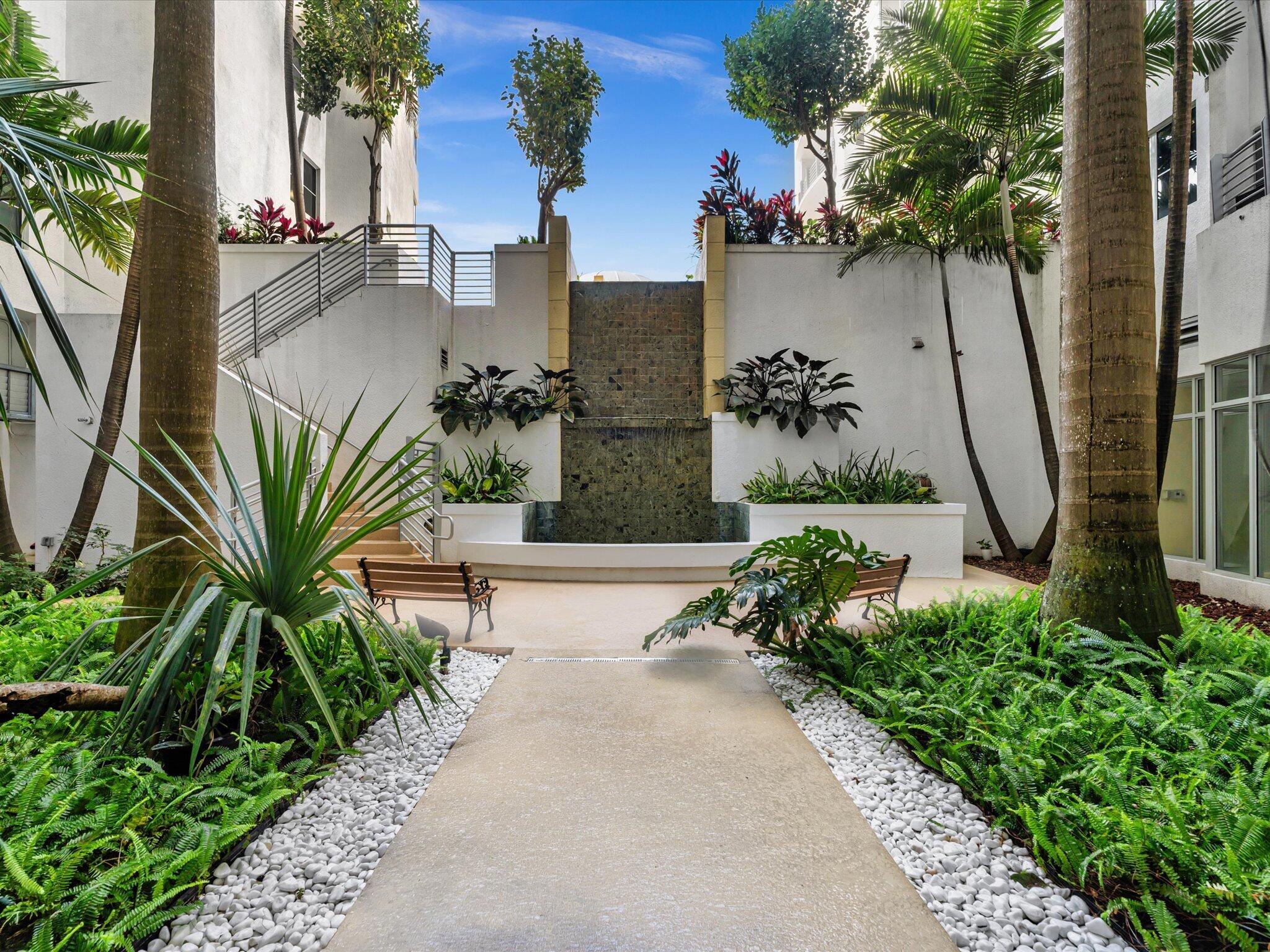 RADIUS CONDO - Residential Lease