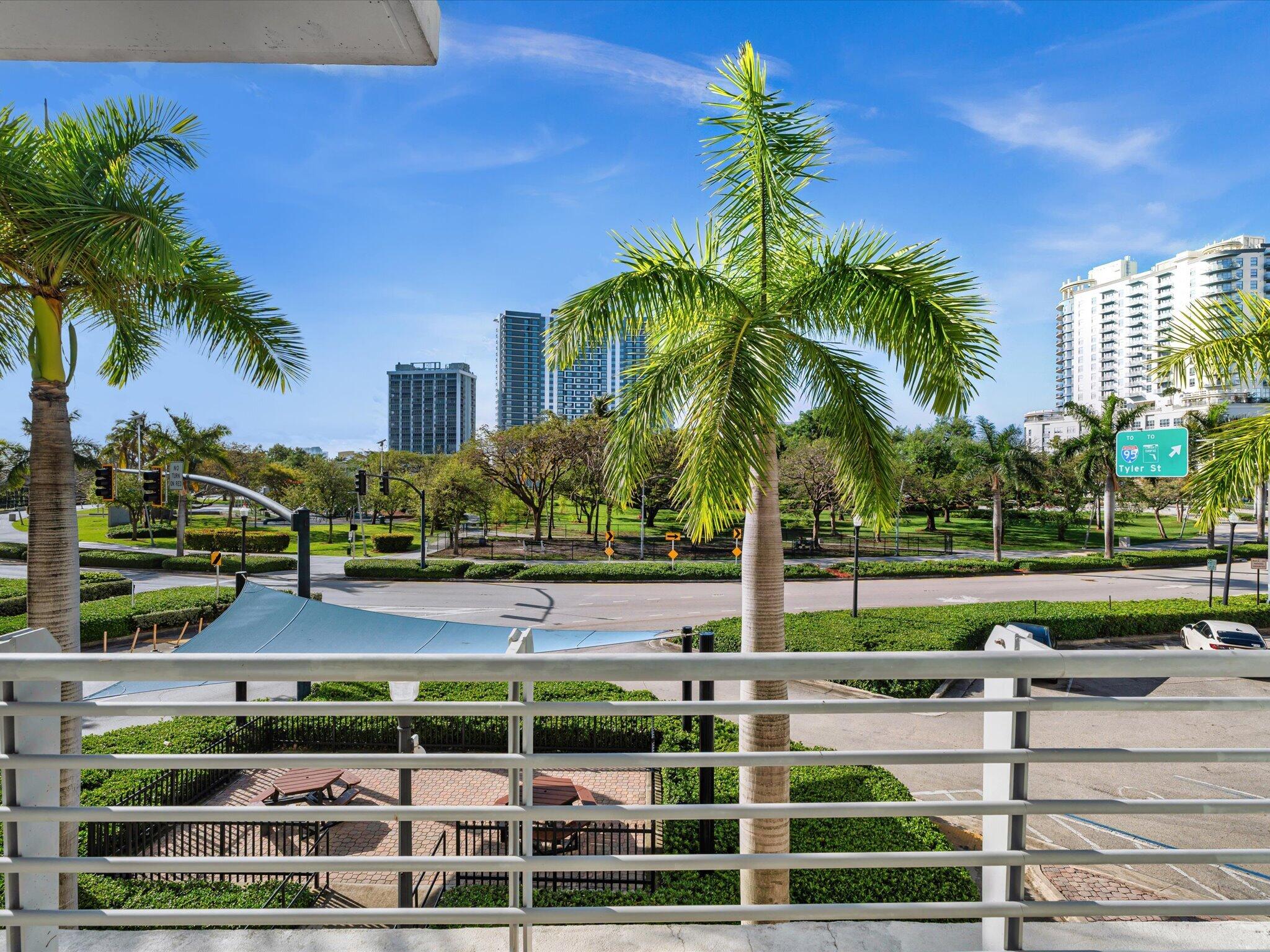 RADIUS CONDO - Residential Lease