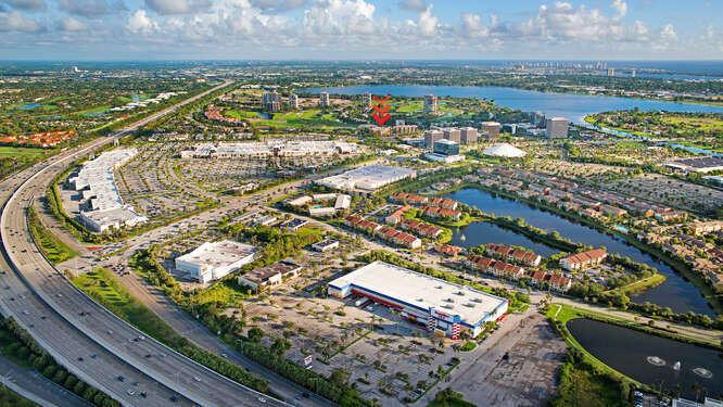 1640 Presidential Way 501, West Palm Beach, FL, 33401/$720,000 1 1640 Presidential Way 501